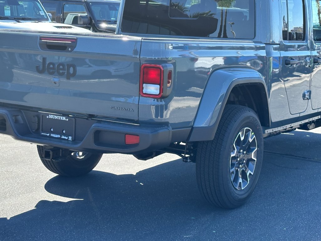 New 2026 Jeep Gladiator Sport AWD/4WD image 8
