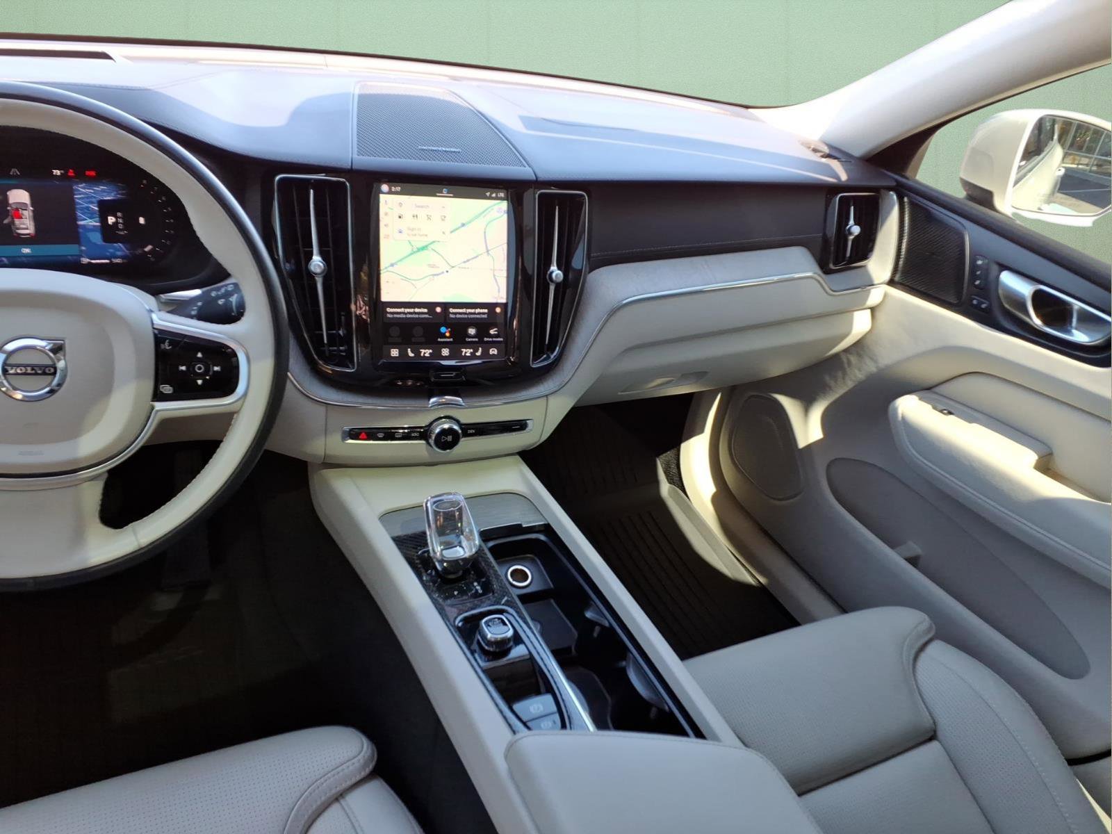 Used 2023 Volvo XC60 B5 Ultimate w/ Protection Package Premier image 16