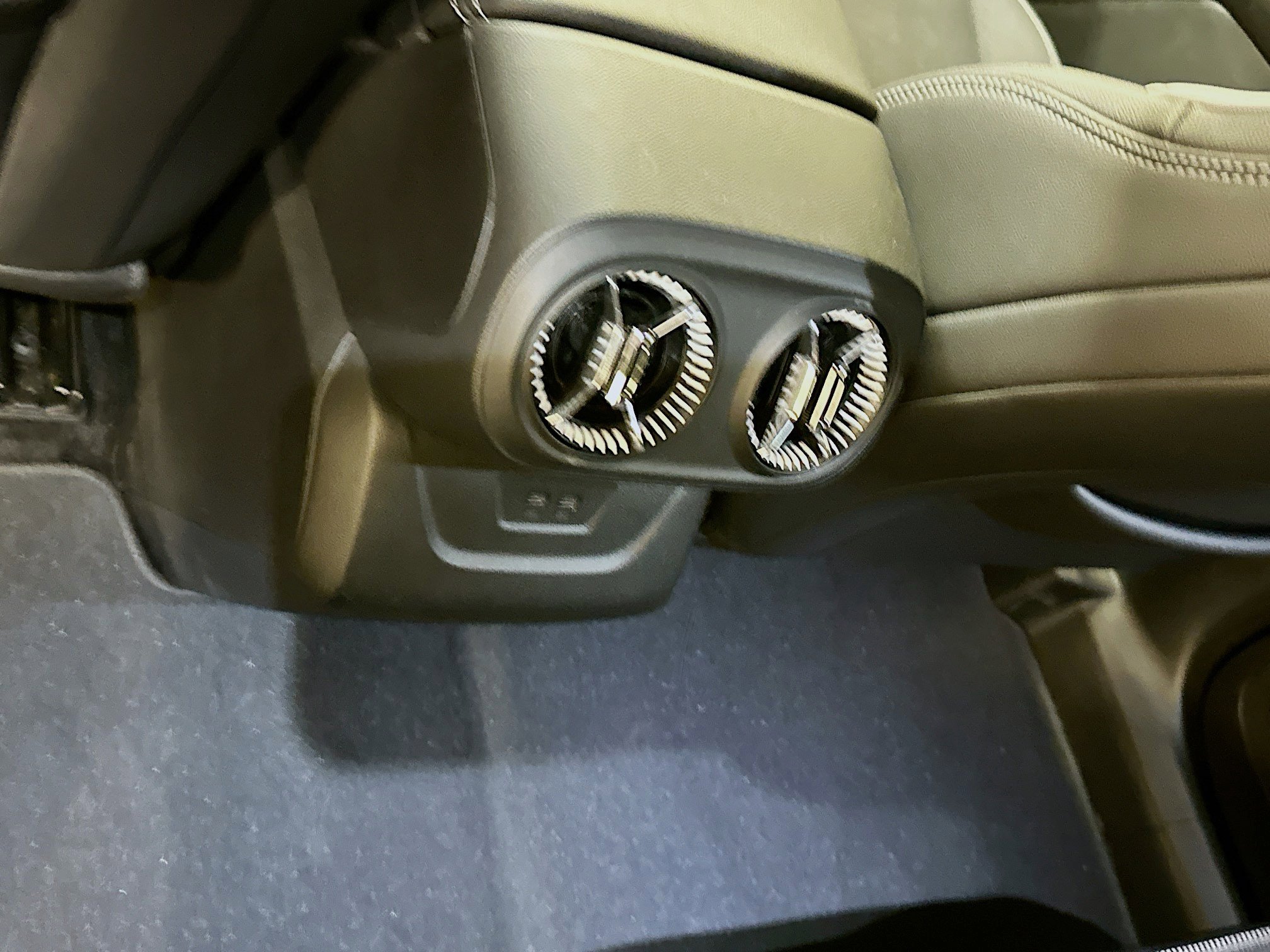 Used 2024 Chevrolet Blazer EV LT image 28