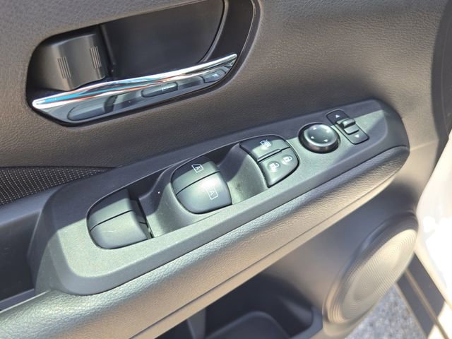 Certified 2023 Nissan Kicks SV FWD image 18