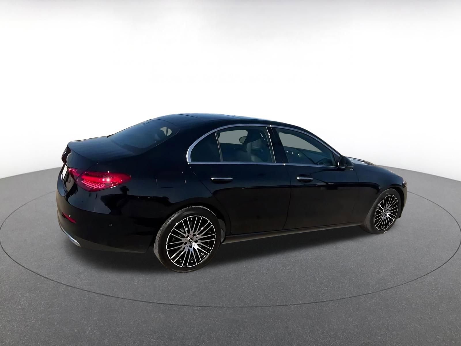 Used 2024 Mercedes-Benz C 300 Sedan image 15