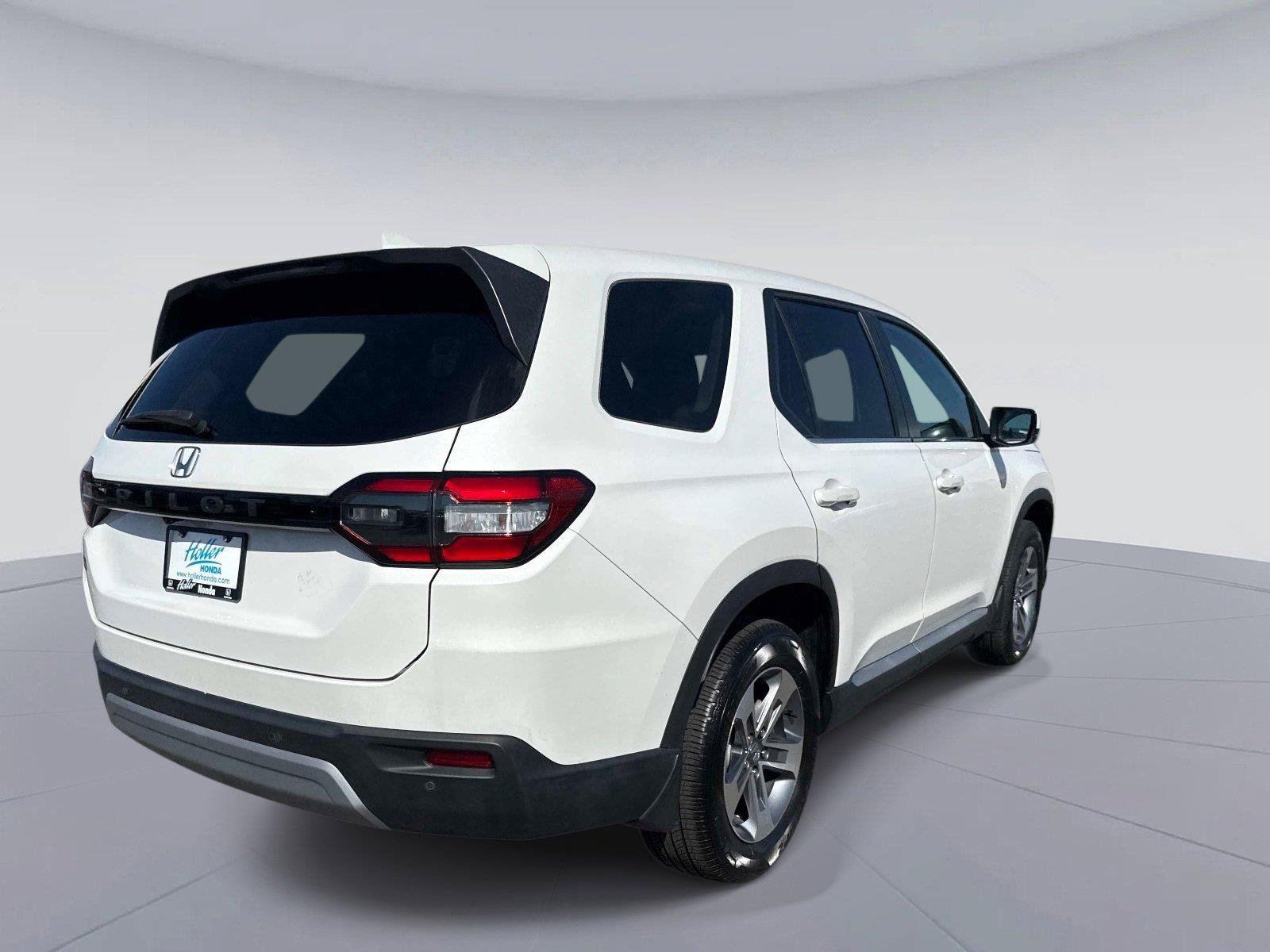 Certified 2025 Honda Pilot EX-L image 4