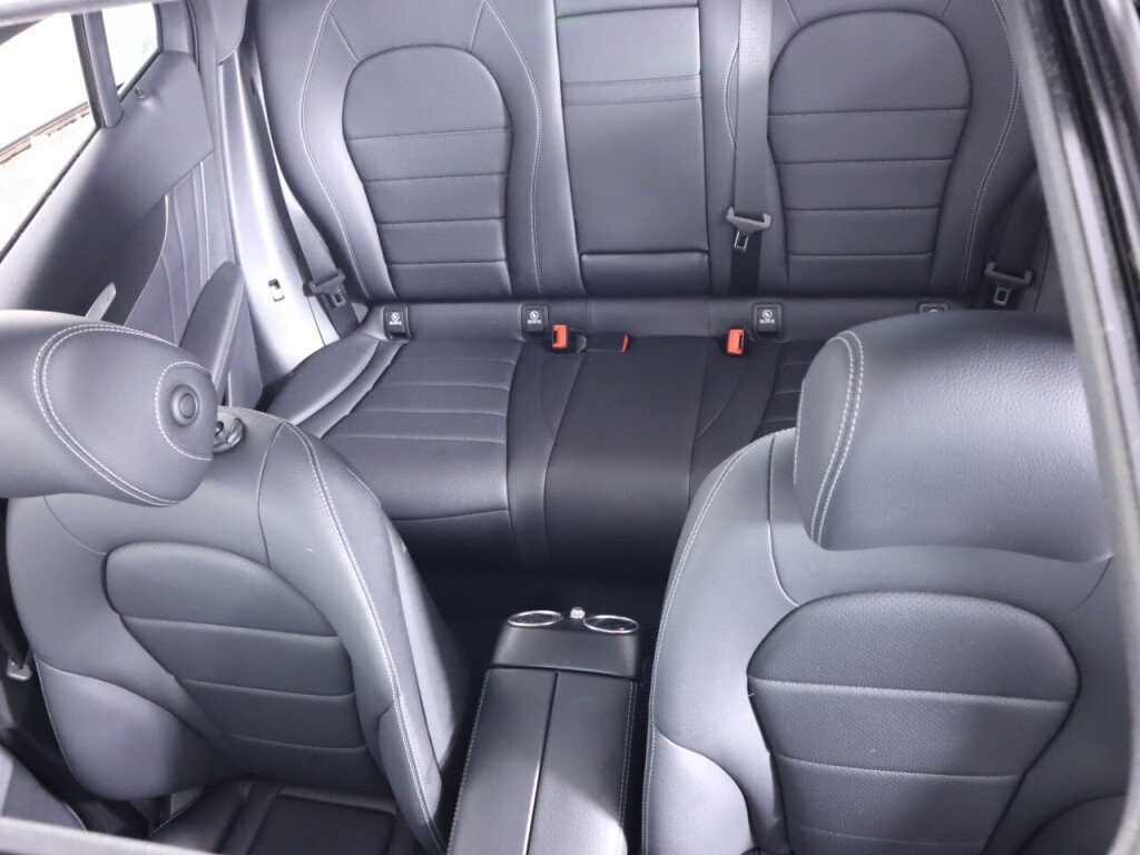Used 2018 Mercedes-Benz GLC 300 4MATIC image 25