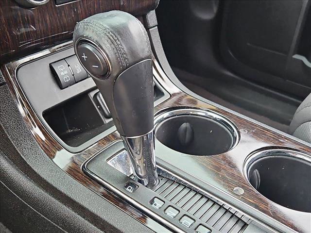 Used 2016 Chevrolet Traverse LT image 11