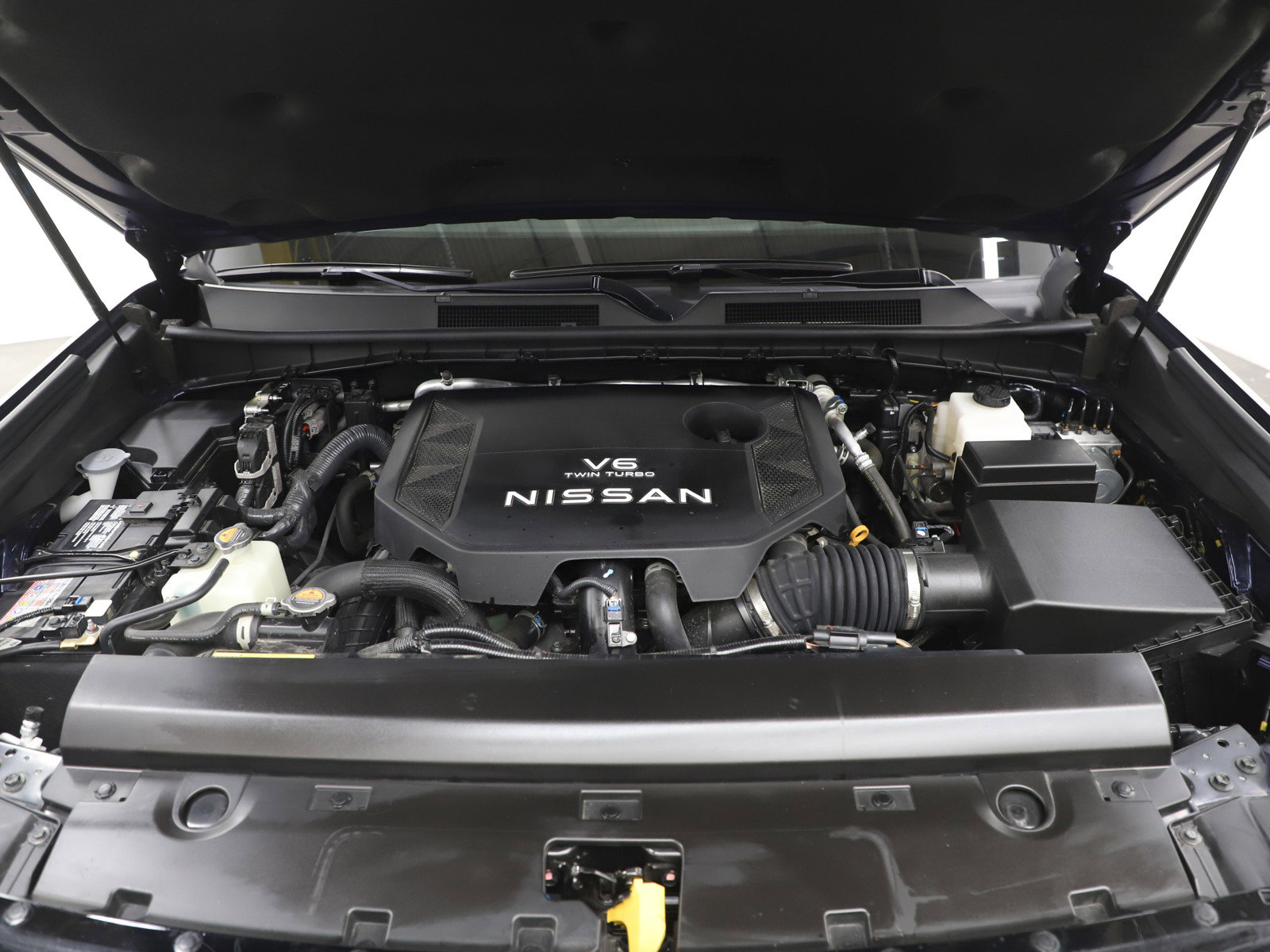 Used 2025 Nissan Armada Platinum Reserve image 34