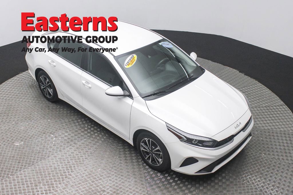 Used 2024 Kia Forte LXS image 3