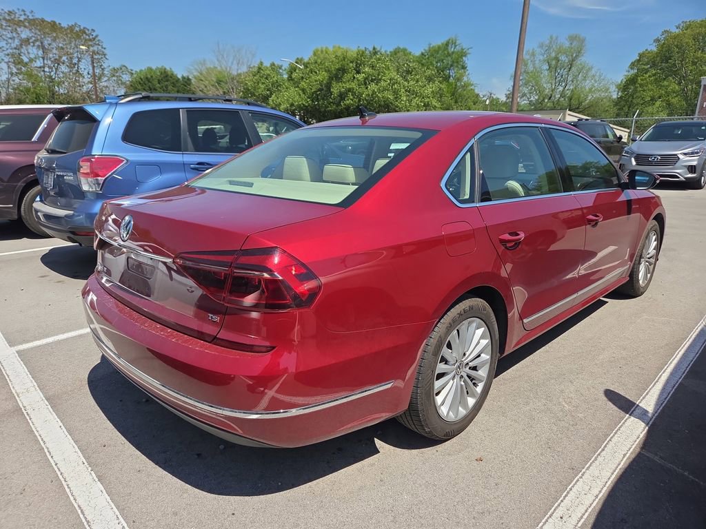 Used 2017 Volkswagen Passat 1.8T SE FWD image 5