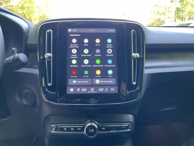 Certified 2023 Volvo C40 P8 Recharge Ultimate w/ Protection Package Premier AWD/4WD image 12