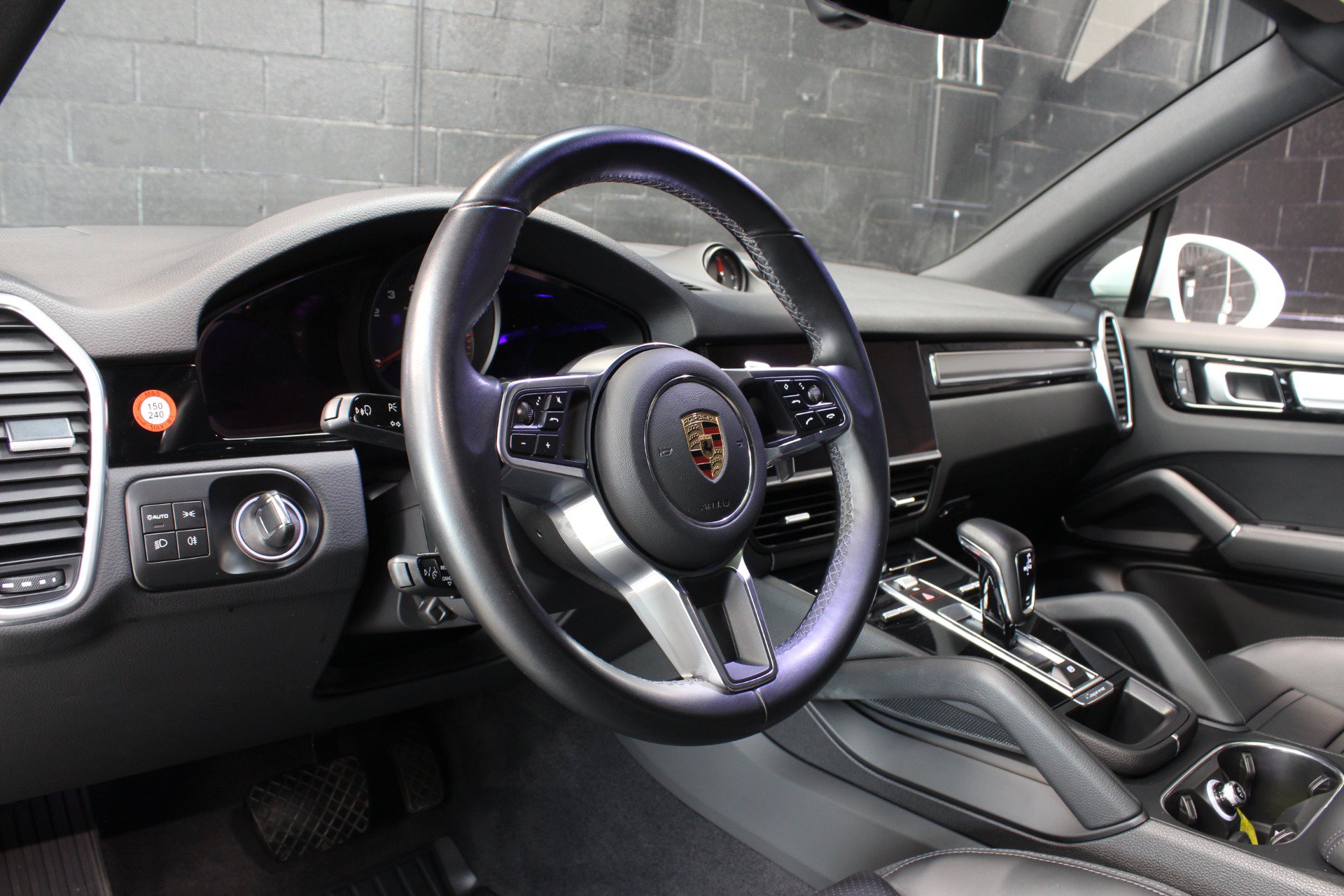 Used 2022 Porsche Cayenne Platinum Edition AWD/4WD image 36