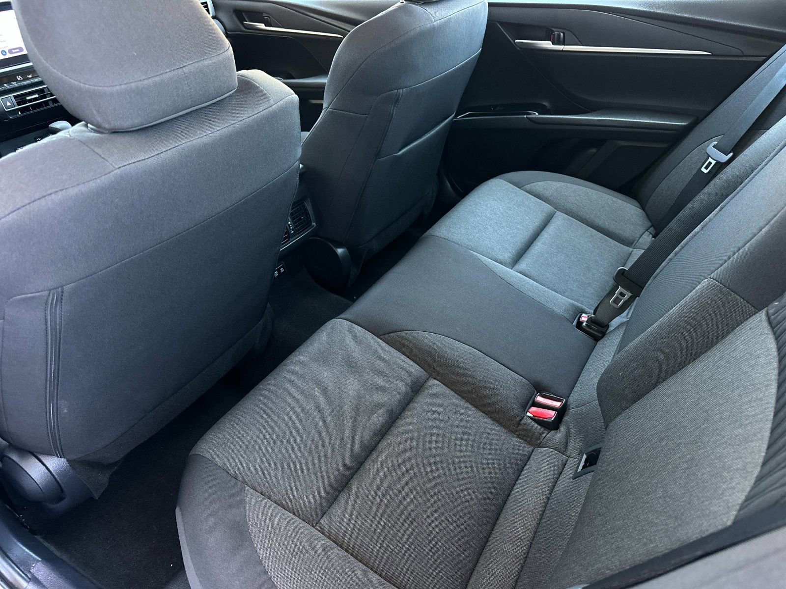 Used 2025 Toyota Camry LE FWD image 11