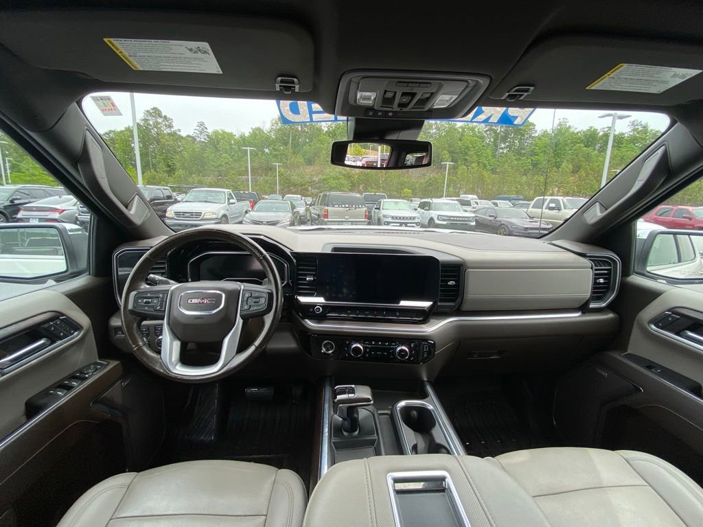 Used 2022 GMC Sierra 1500 SLT AWD/4WD image 26
