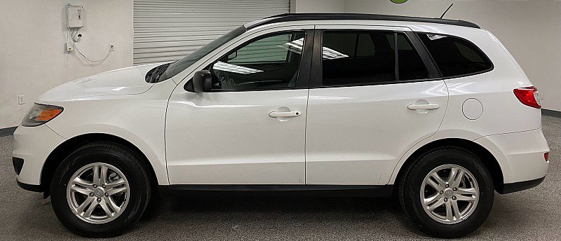 Used 2012 Hyundai Santa Fe GLS image 9