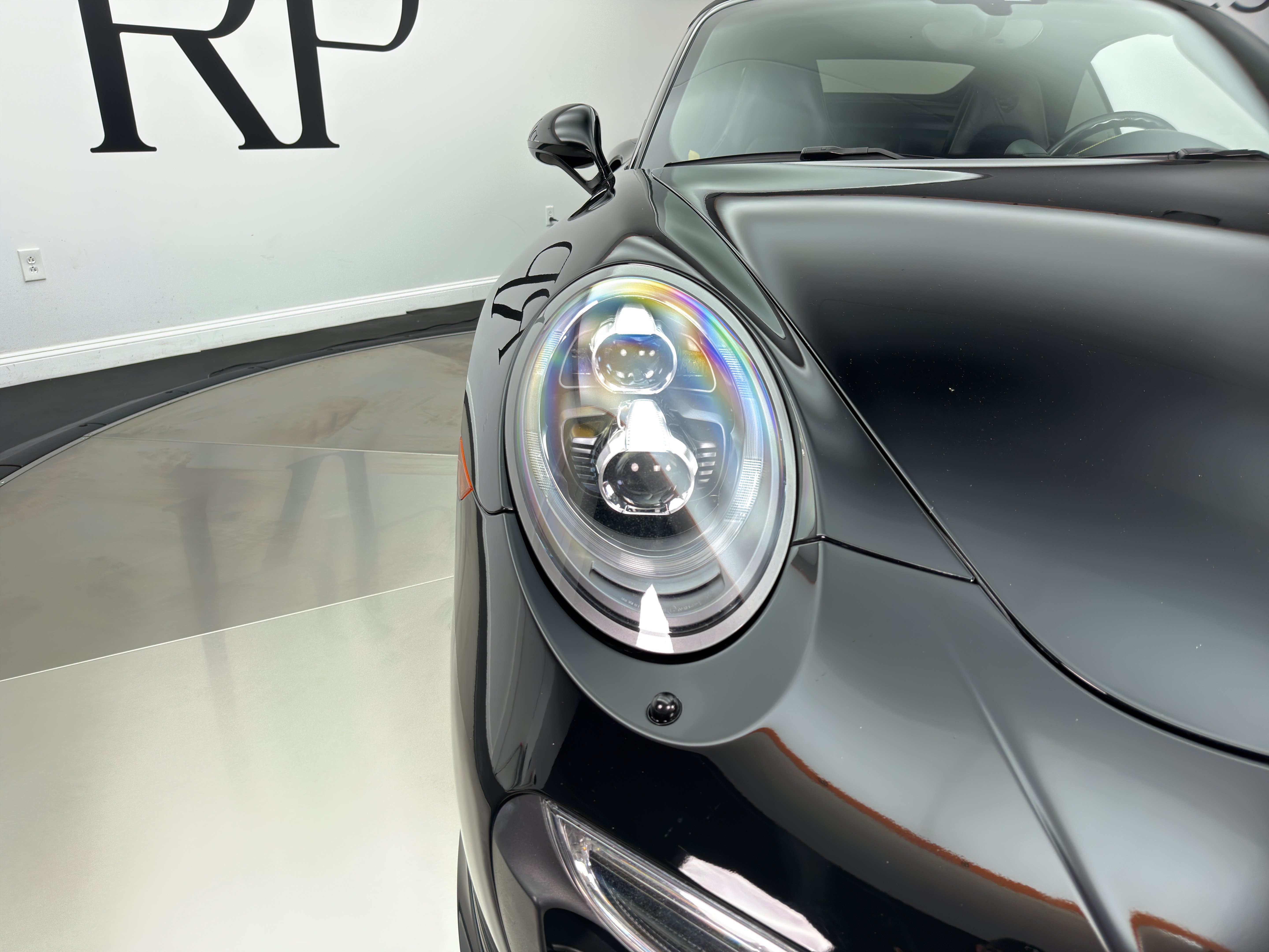 Used 2015 Porsche 911 Turbo S AWD/4WD image 21