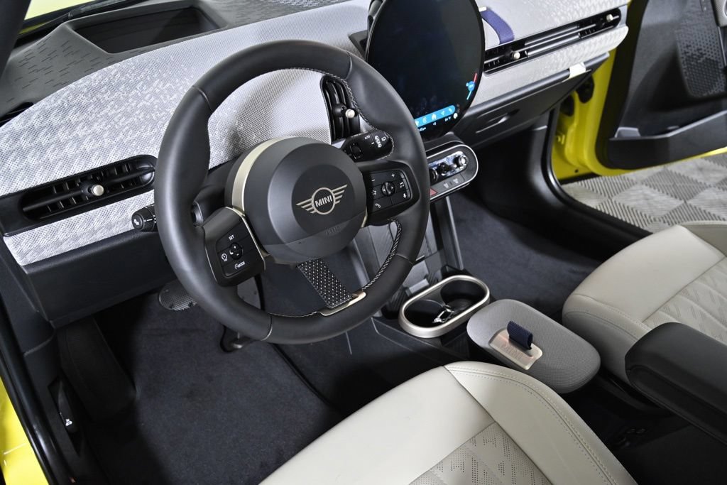 Certified 2026 MINI Cooper S FWD image 11