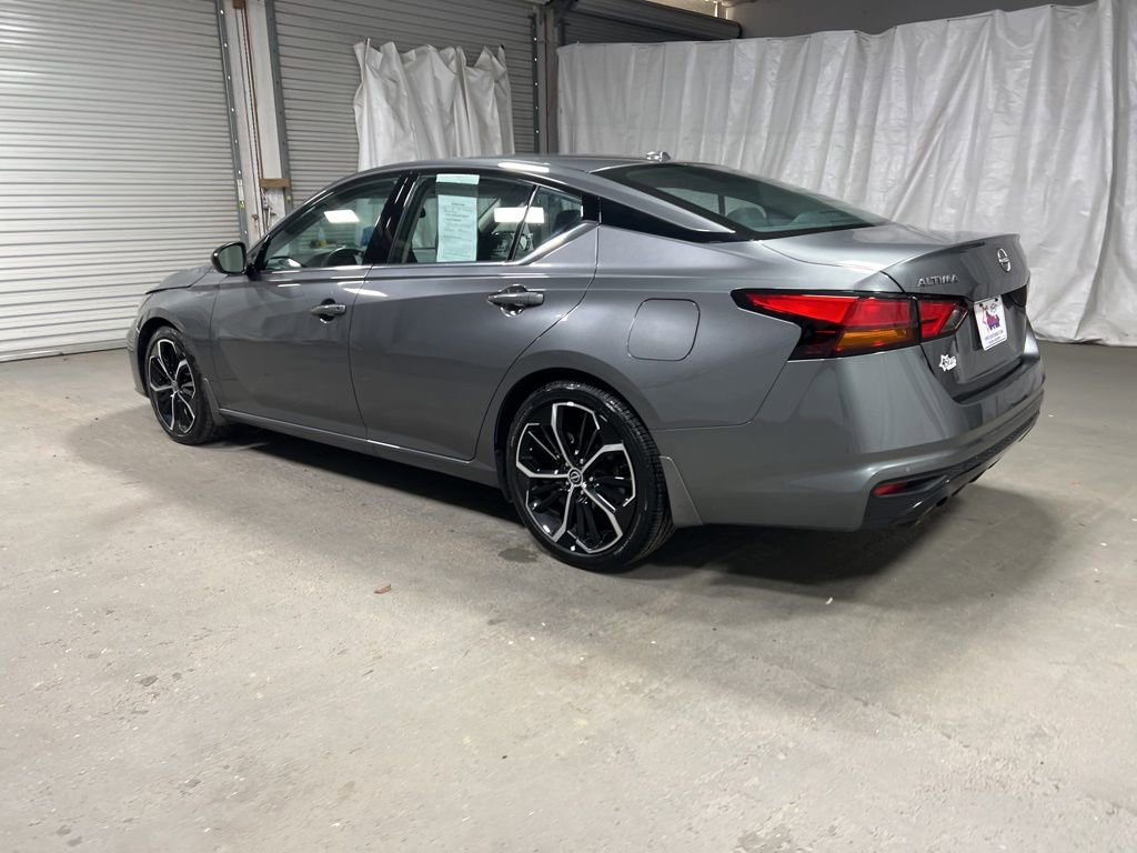 Used 2025 Nissan Altima 2.5 SR image 5