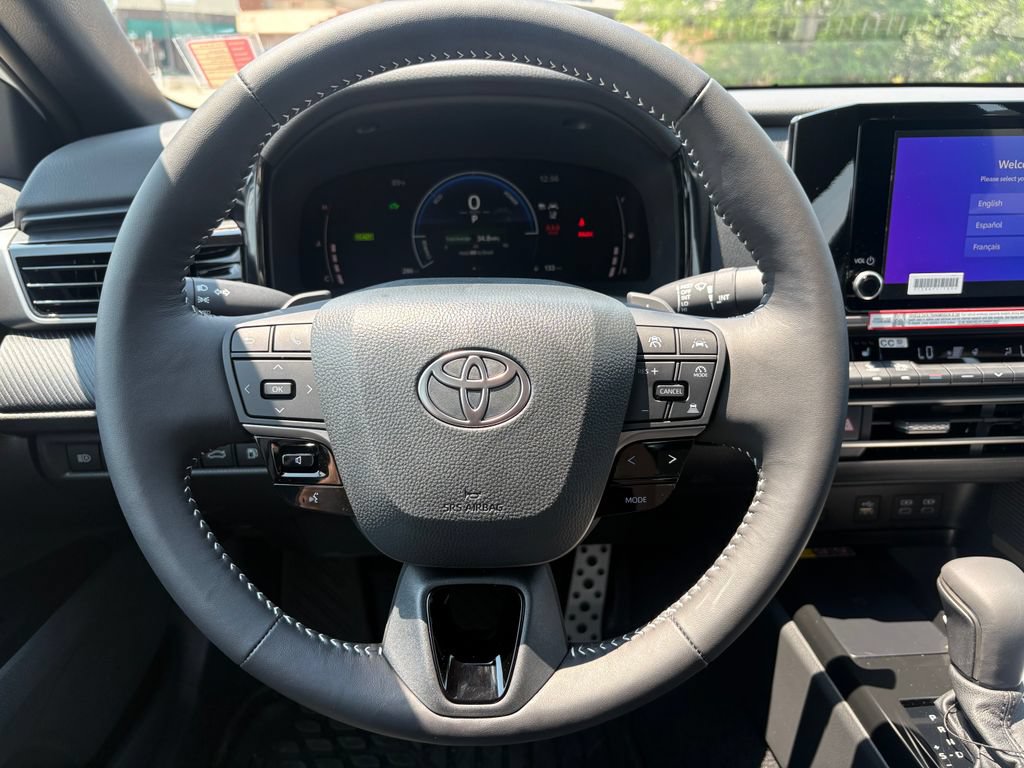 New 2026 Toyota Camry Hybrid FWD image 24