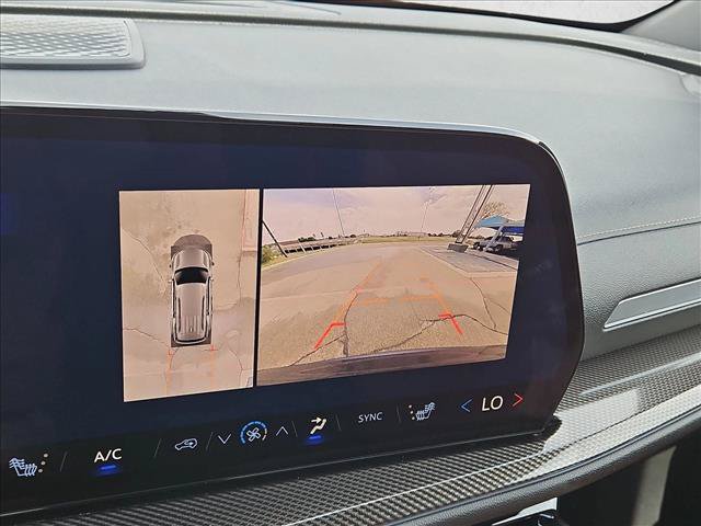 New 2027 Chevrolet Traverse Z71 w/ Enhanced Driving Package AWD/4WD image 13