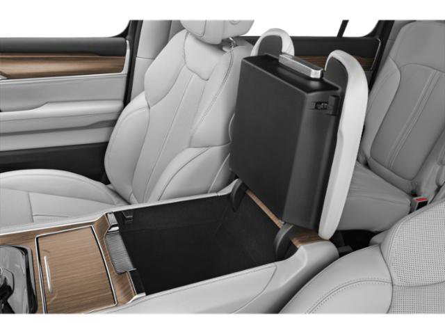 Used 2024 Jeep Wagoneer L Series II image 17