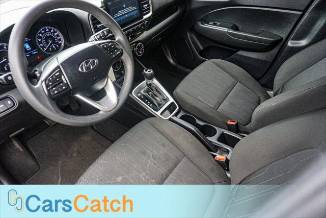 Used 2021 Hyundai Venue SE FWD image 17