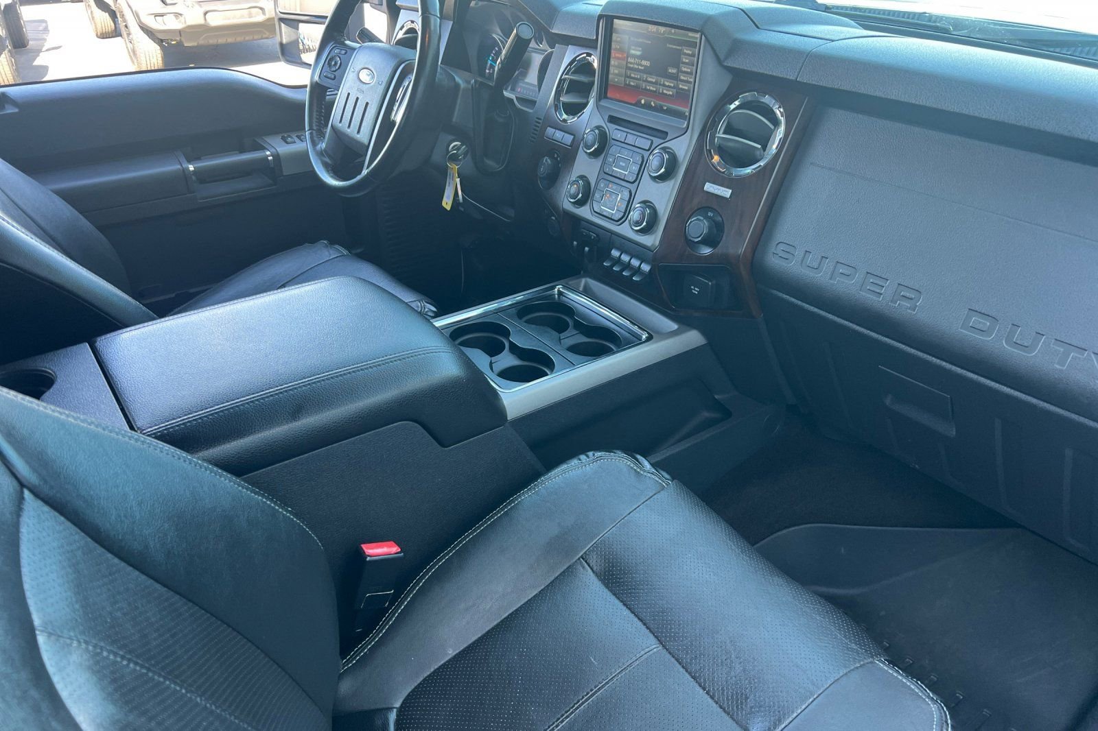 Used 2015 Ford F250 Lariat w/ Lariat Interior Package AWD/4WD image 15