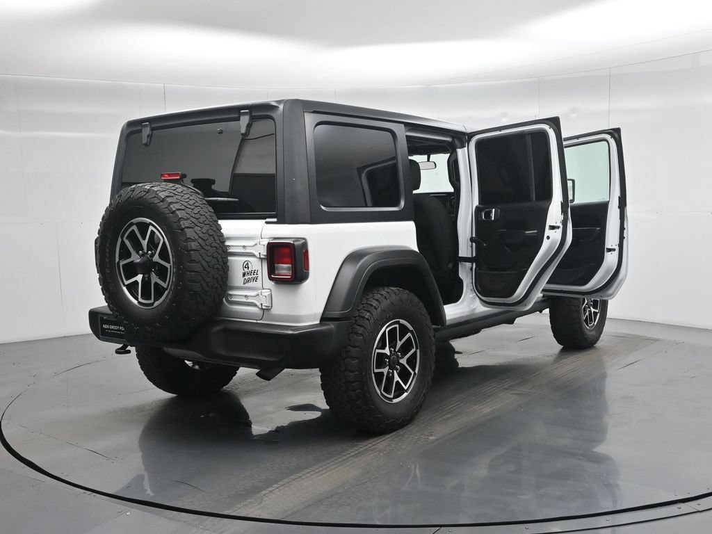 Used 2021 Jeep Wrangler Unlimited Sport AWD/4WD image 5