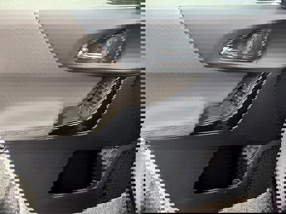 New 2026 Chevrolet Equinox LT w/ Convenience Package II image 12