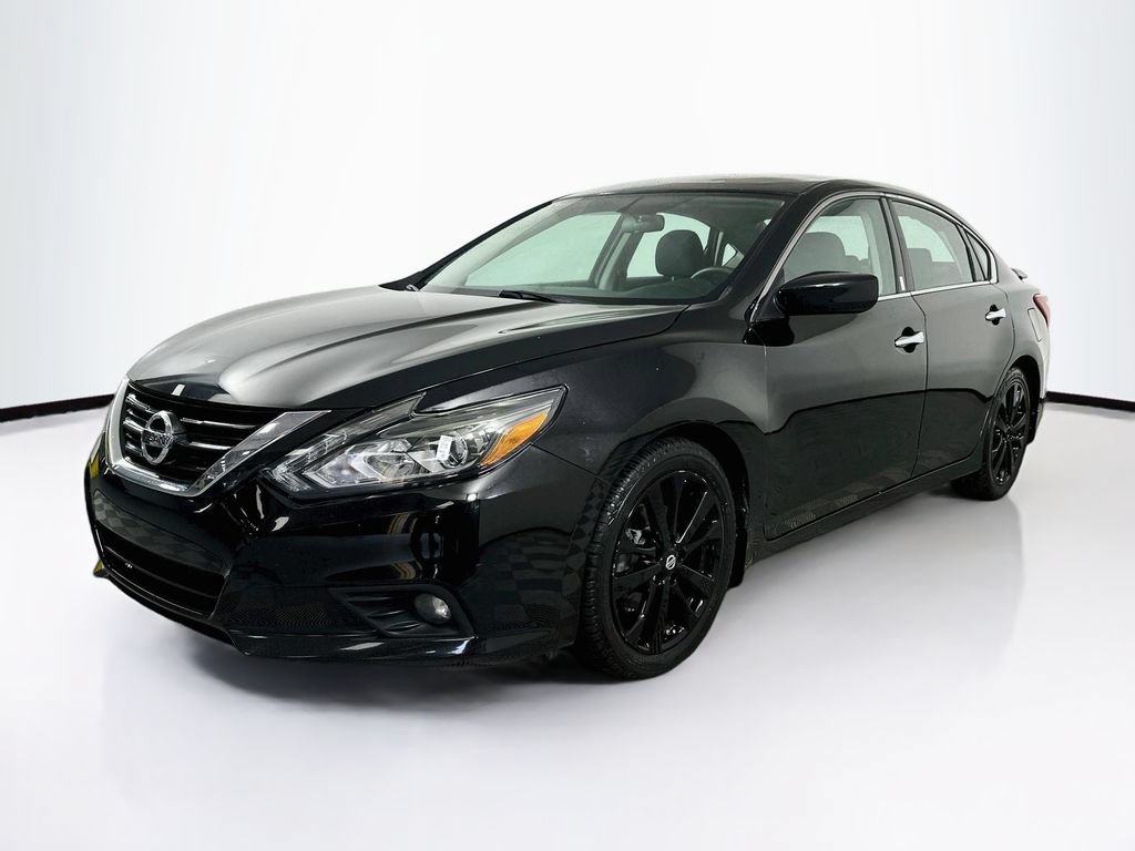Used 2017 Nissan Altima 2.5 SR w/ Midnight Edition Package FWD video 1