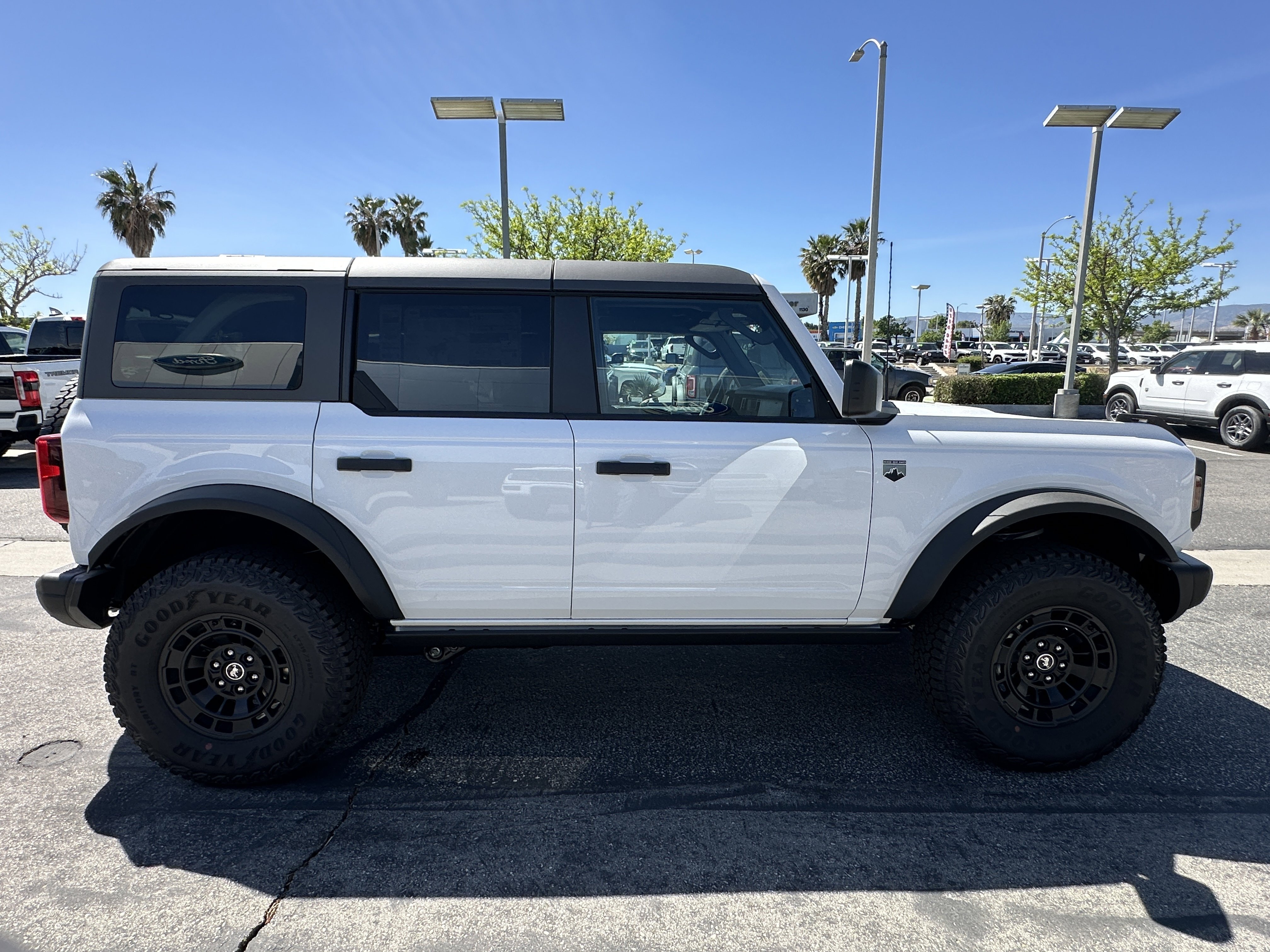 New 2026 Ford Bronco Big Bend w/ Black Diamond Package image 9