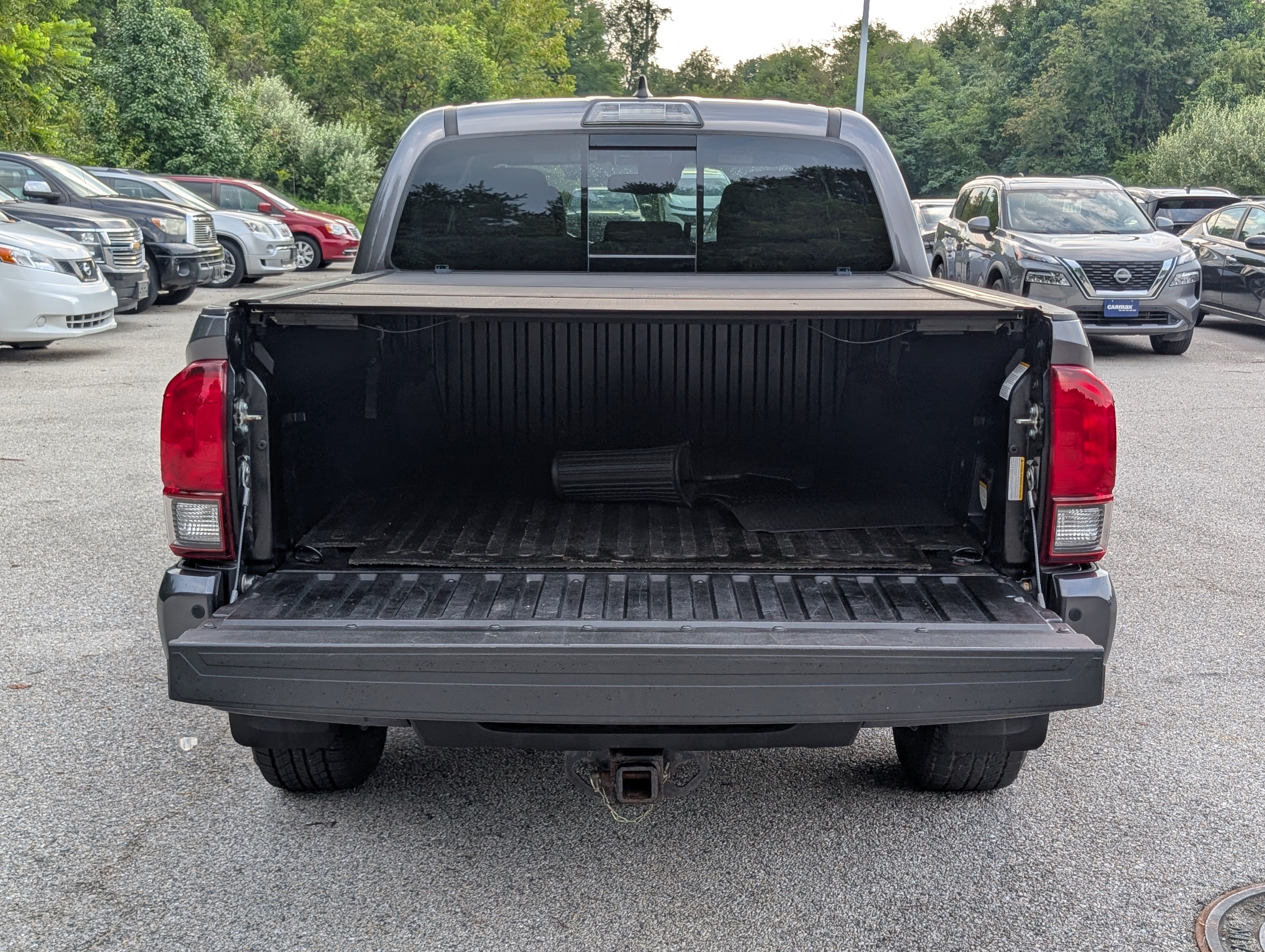 Used 2019 Toyota Tacoma TRD Sport w/ Technology Package AWD/4WD image 14