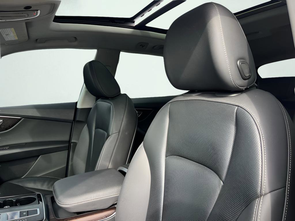 Used 2020 Audi Q8 Premium Plus w/ Premium Plus Package image 35