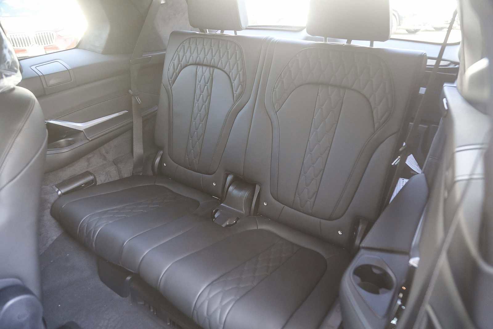 New 2026 BMW ALPINA XB7 image 16