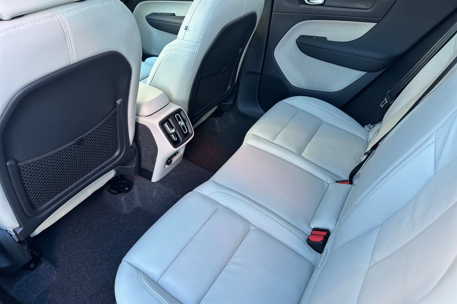 New 2026 Volvo XC40 B5 Plus w/ Protection Package Premier image 4