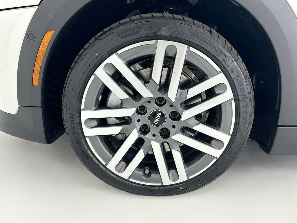 New 2026 MINI Cooper 2-Door Hardtop image 27