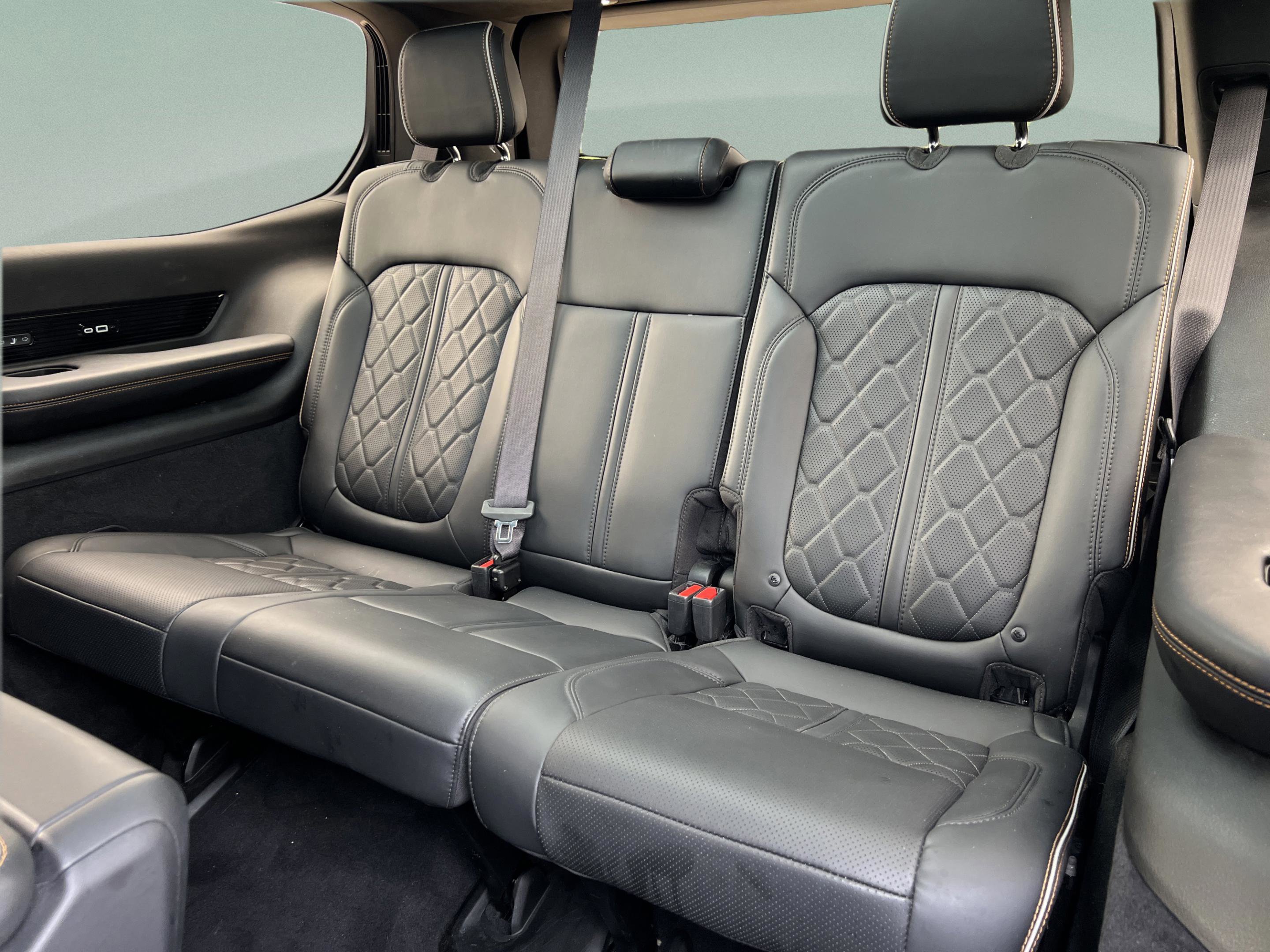 Used 2022 Jeep Grand Wagoneer Series III image 27