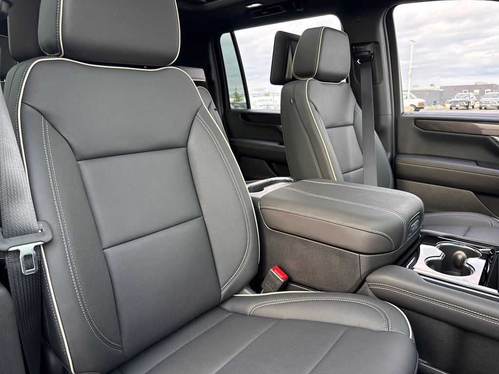 New 2026 GMC Yukon XL Elevation w/ Elevation Premium Package AWD/4WD image 37