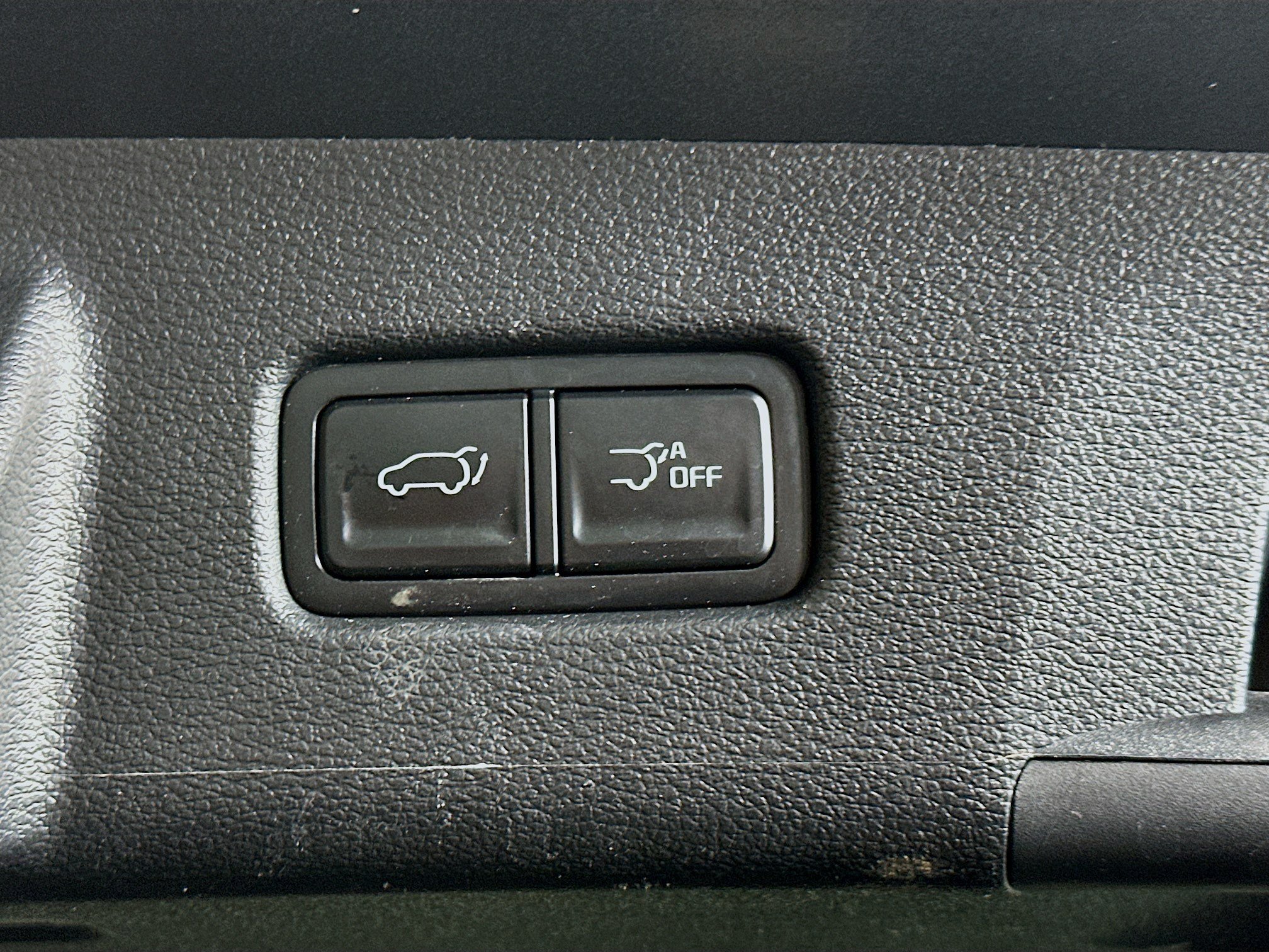 Used 2025 Kia Telluride S FWD image 31