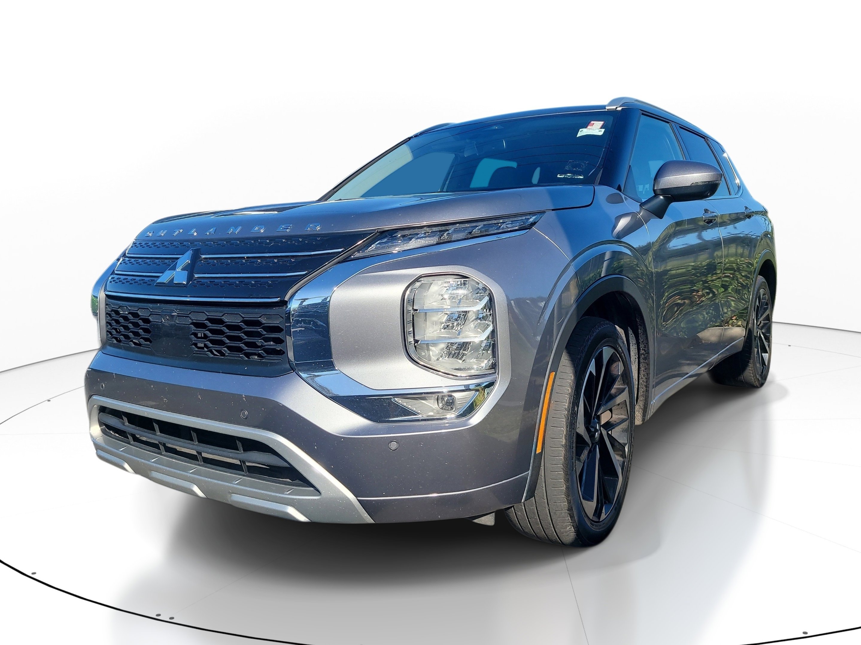 Used 2022 Mitsubishi Outlander SEL FWD image 3