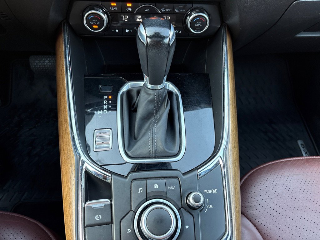 Used 2018 MAZDA CX-9 Signature image 26