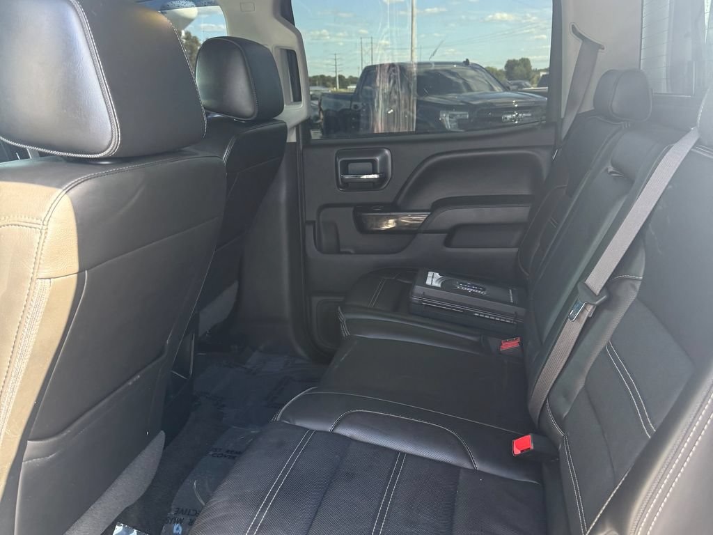 Used 2016 GMC Sierra 2500 Denali w/ Duramax Plus Package AWD/4WD image 48