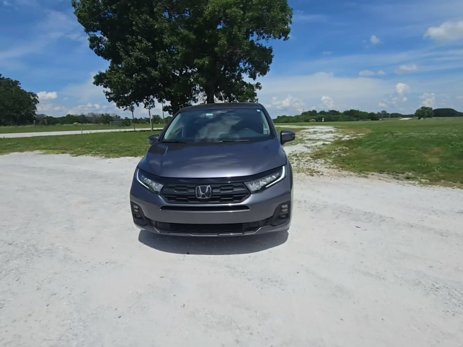 Used 2025 Honda Odyssey EX-L image 2