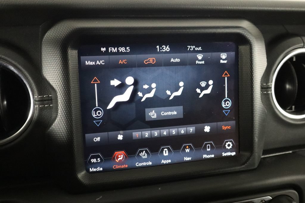 Used 2023 Jeep Wrangler Unlimited Sahara w/ Cold Weather Group AWD/4WD image 30