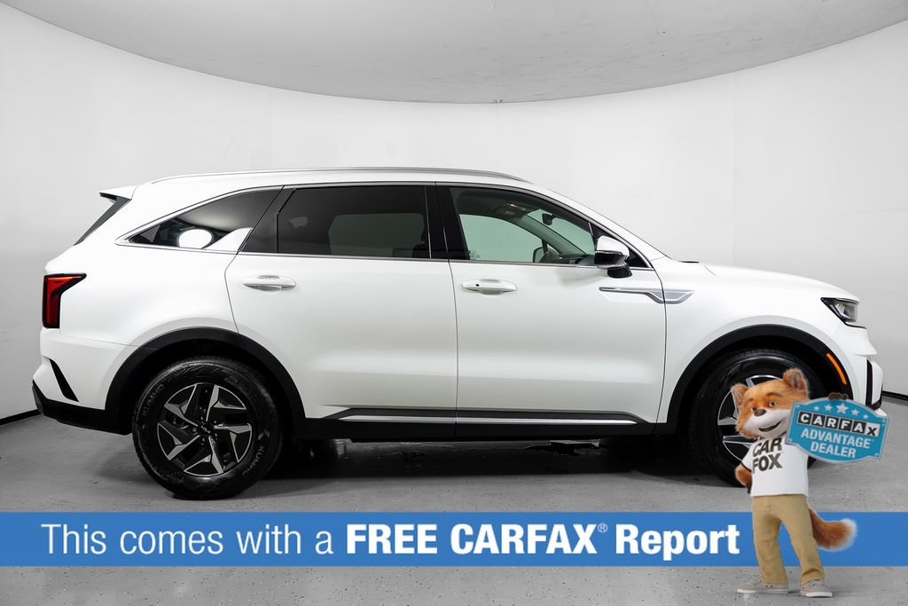 Used 2023 Kia Sorento EX FWD image 3