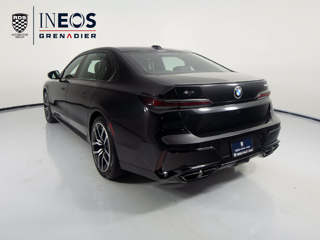 Used 2023 BMW 760i xDrive AWD/4WD image 10