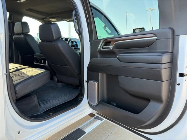 Used 2024 Chevrolet Silverado 2500 High Country w/ High Country Premium Package AWD/4WD image 43