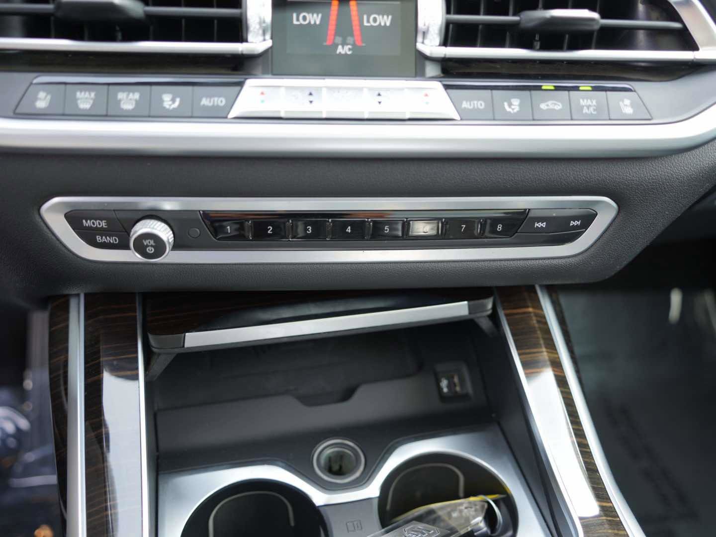 Used 2019 BMW X7 xDrive40i w/ Premium Package image 24