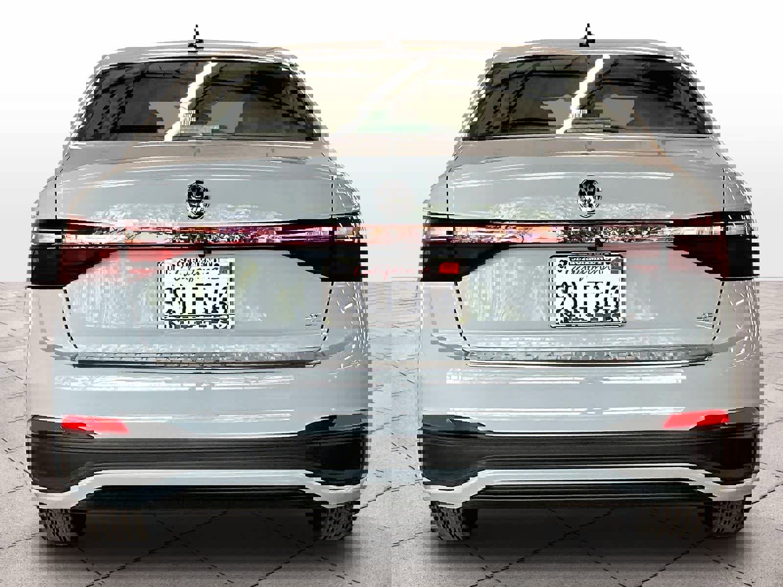 Used 2025 Volkswagen Jetta SE w/ Sunroof Package image 7