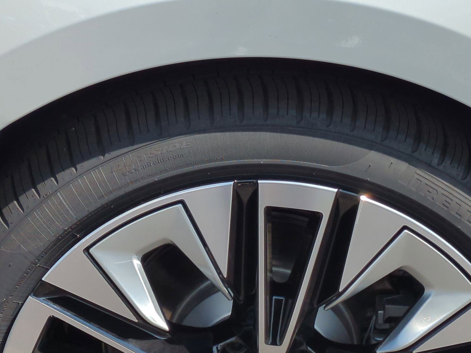 Certified 2026 BMW 530i w/ Premium Package image 11