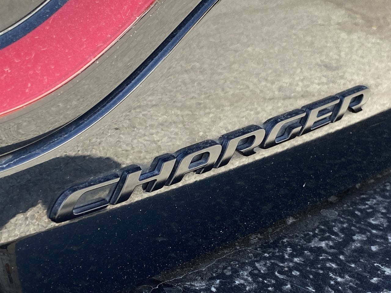 Used 2020 Dodge Charger SXT w/ Blacktop Package RWD image 5
