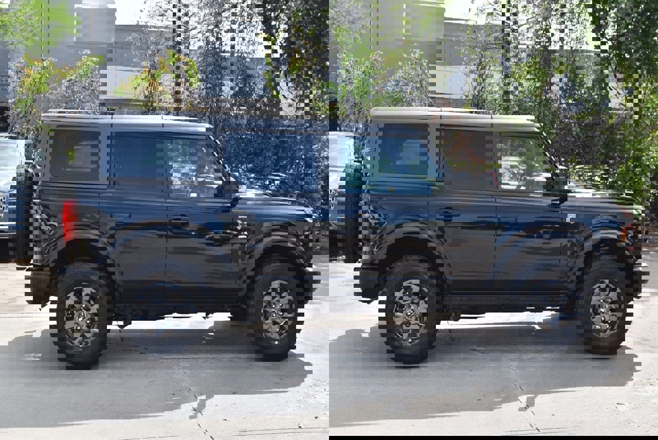 Certified 2025 Ford Bronco Big Bend image 6