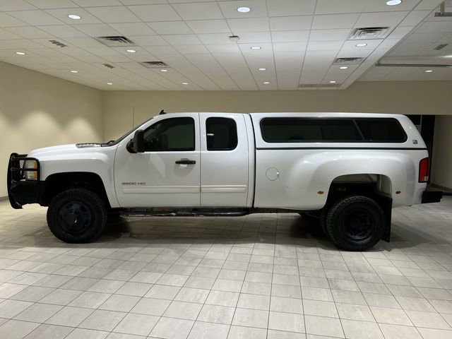 Used 2012 Chevrolet Silverado 3500 LT RWD image 2